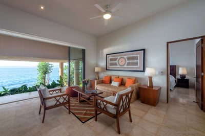 Luxury Villa Photo #27