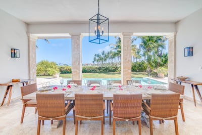 Luxury Villa Photo #9