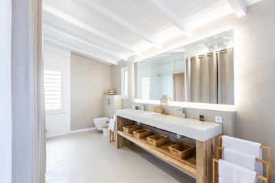 Luxury Villa Photo #31