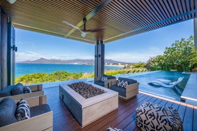 Luxury Villa Photo #12
