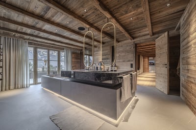 Luxury Villa Photo #35