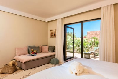Luxury Villa Photo #18