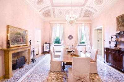 Luxury Villa Photo #14