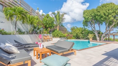 Luxury Villa Photo #2