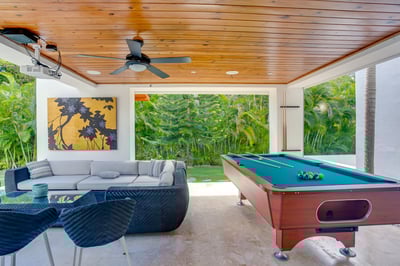 Luxury Villa Photo #26
