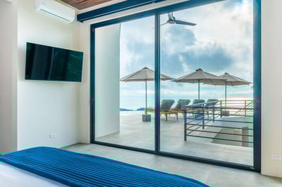 Luxury Villa Photo #44