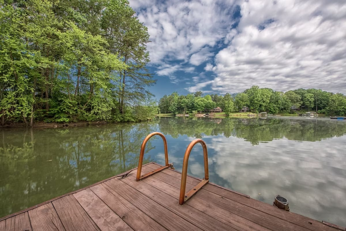 The Lookout Lakehouse