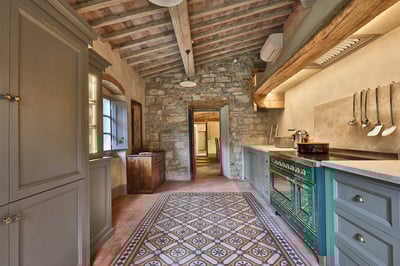 Luxury Villa Photo #23