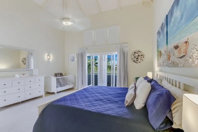 Luxury Villa Photo #34