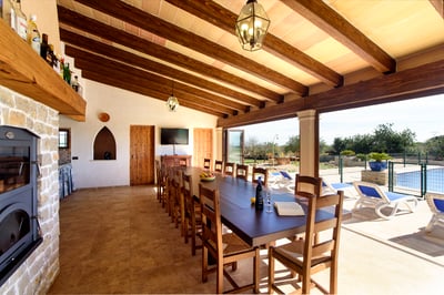 Luxury Villa Photo #6