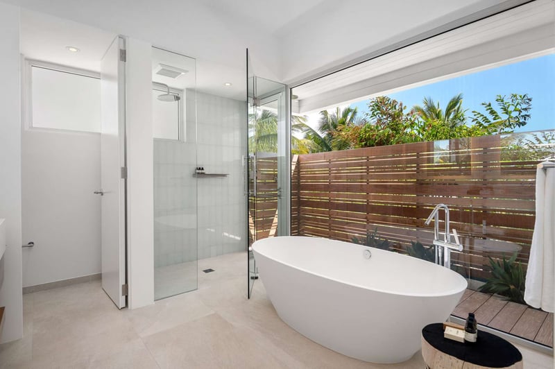 Beach Enclave Grace Bay 5 BDM Beachfront Villa