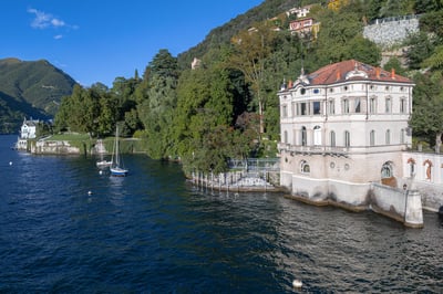Luxury Villa Photo #4