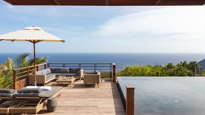 Outdoor Lounge