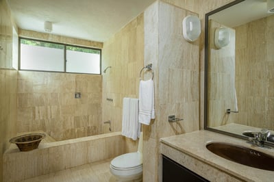 Luxury Villa Photo #16