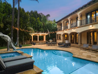 Luxury Villa Photo #3