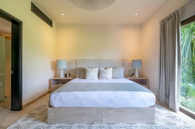 Luxury Villa Photo #52
