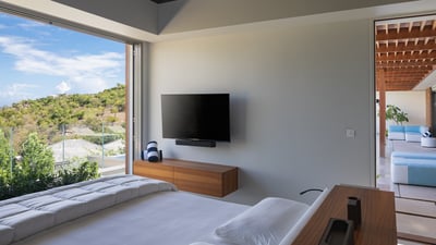 Luxury Villa Photo #17
