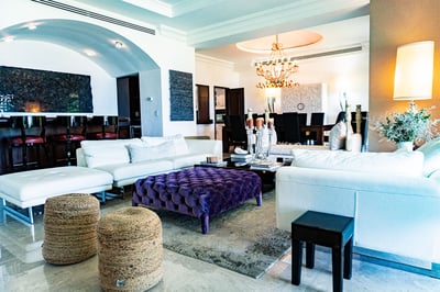 Luxury Villa Photo #9