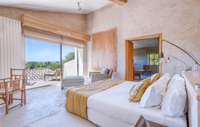 Luxury Villa Photo #36