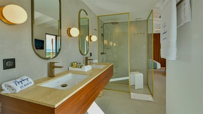 Luxury Villa Photo #34