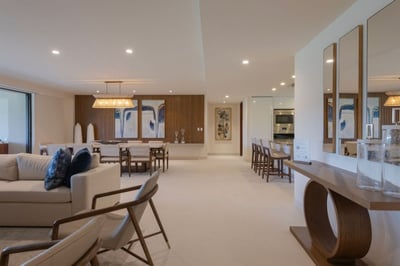 Luxury Villa Photo #6