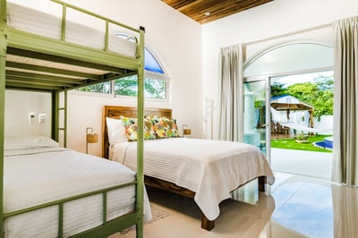 Luxury Villa Photo #43
