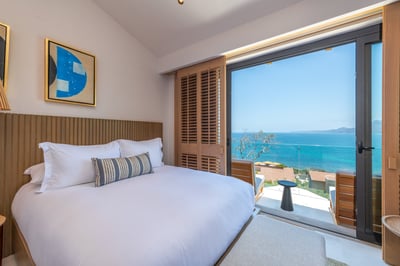 Luxury Villa Photo #56