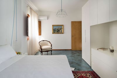 Luxury Villa Photo #47