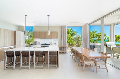 Luxury Villa Photo #22