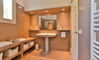 Luxury Villa Photo #32