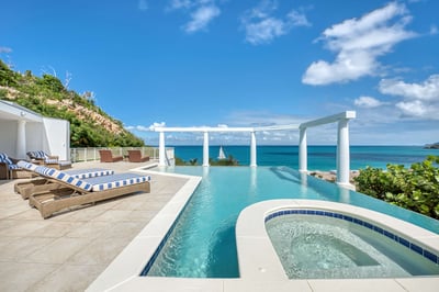 Luxury Villa Photo #2