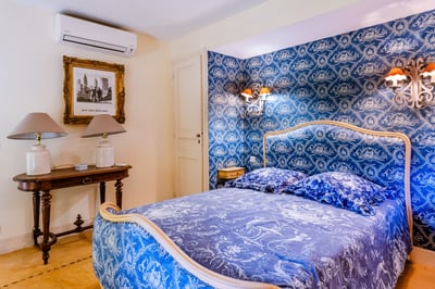 Luxury Villa Photo #27