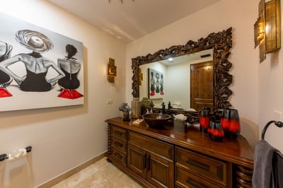 Luxury Villa Photo #37