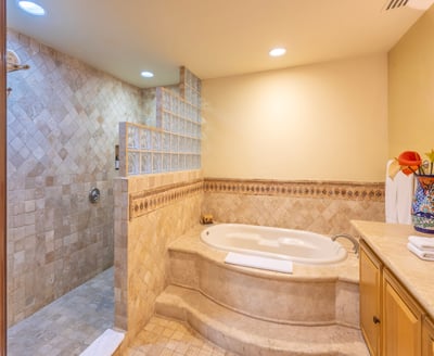 Luxury Villa Photo #44