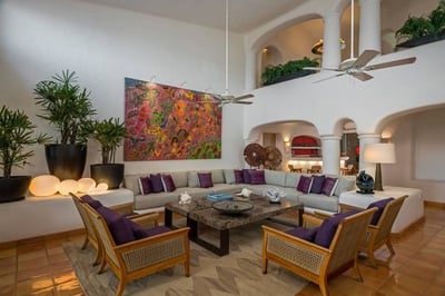Luxury Villa Photo #14