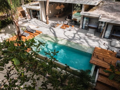 Luxury Villa Photo #4