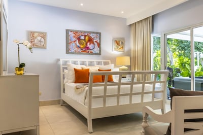 Luxury Villa Photo #22