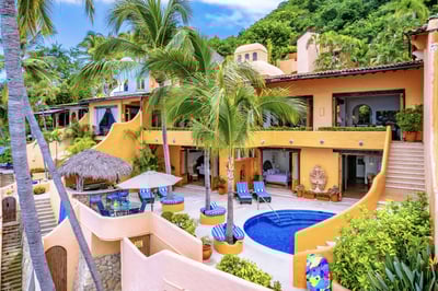 Conchas Chinas,Villa McFuego