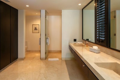 Luxury Villa Photo #40