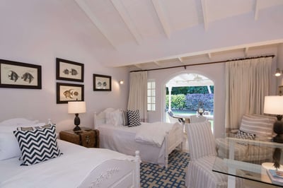 Luxury Villa Photo #36