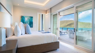 Luxury Villa Photo #9