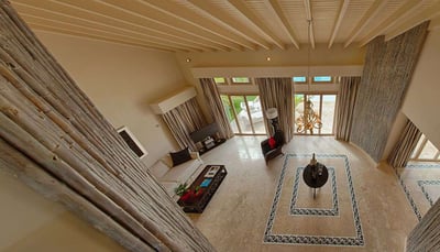 Luxury Villa Photo #7