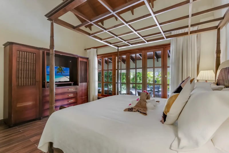 Tropical Oasis Villa