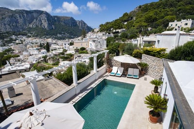 Luxury Villa Photo #4