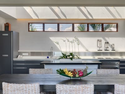 Luxury Villa Photo #6