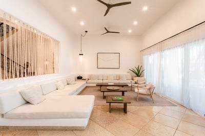 Luxury Villa Photo #11