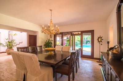 Luxury Villa Photo #11