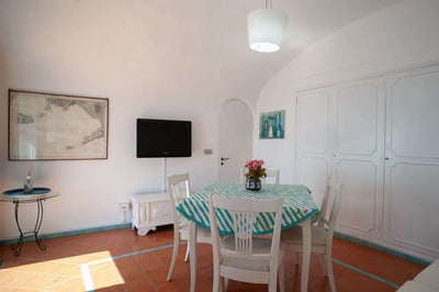 Luxury Villa Photo #36