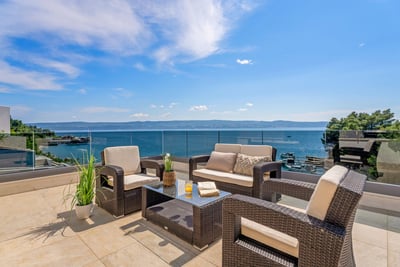Luxury Villa Photo #13