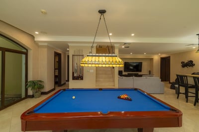 Luxury Villa Photo #30